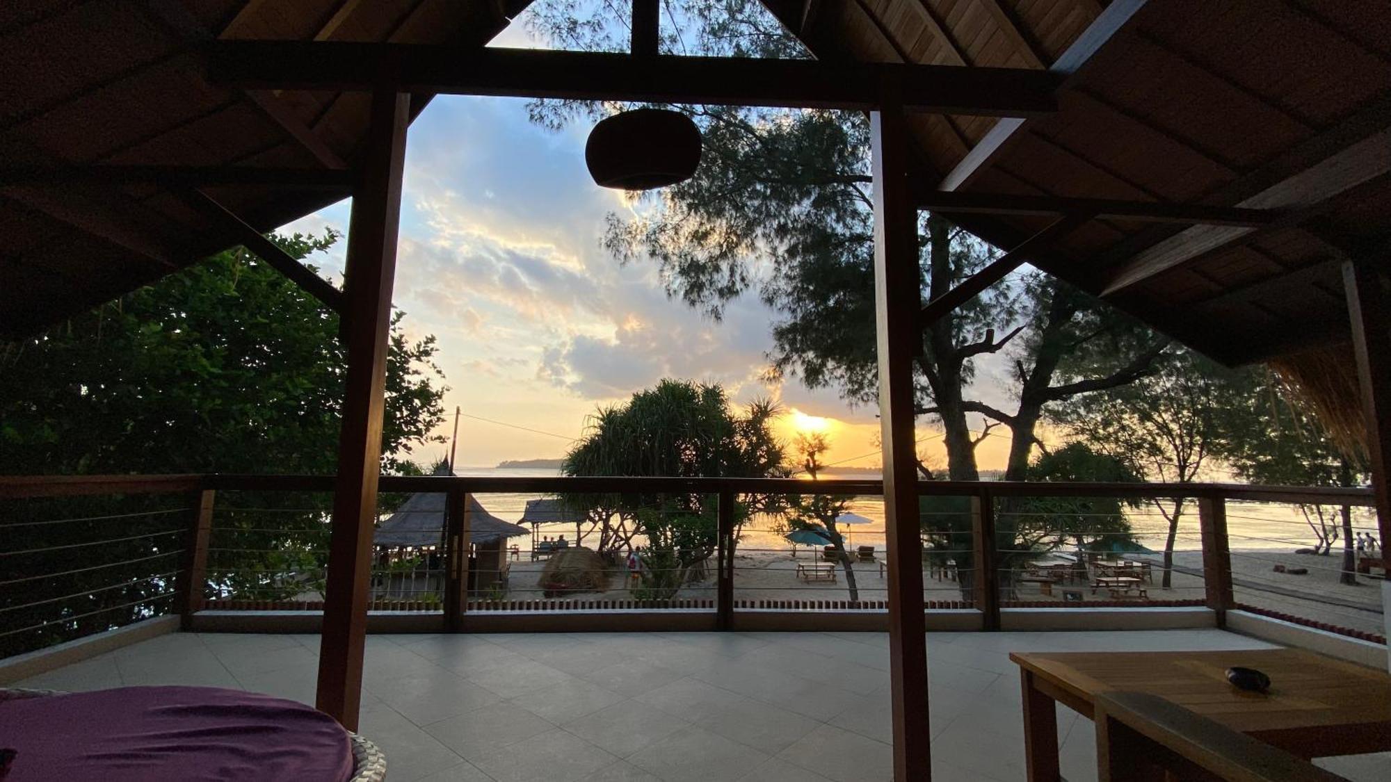 Vyaana Resort Gili Air Exterior photo